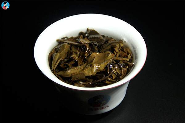 不同陈期、香型、滋味、山头的普洱生茶可以存在一起吗？