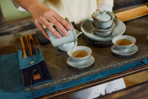 为什么古树普洱茶比台地普洱茶更好？