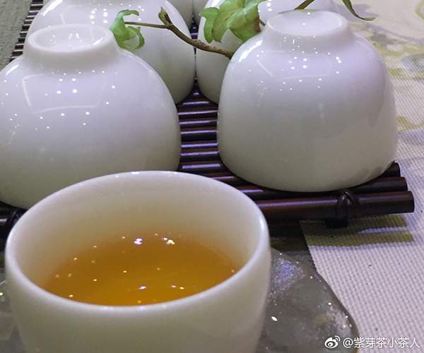 茶人微语录︱普洱茶茶汤饱满度和浓淡度的区别