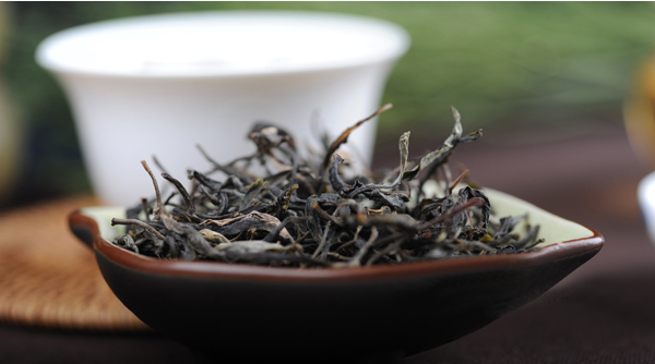 普洱茶生茶到底是绿茶还是普洱茶？
