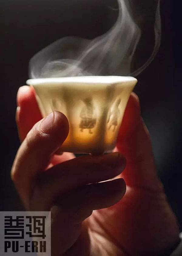 分步体验式品茶法：普洱茶应该这样体验才能得其“真味”
