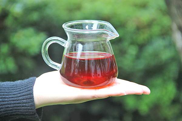 如何理解普洱熟茶的渥堆味？