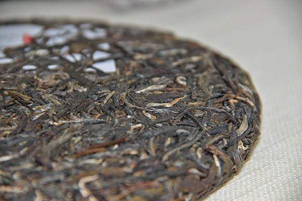 普洱茶的口感会随季节变化吗？春茶和秋茶有何不同？