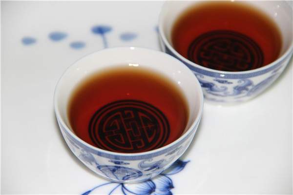 普洱茶的发酵模式：固态发酵