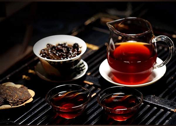 喝茶话题：你有一百种方法证明普洱茶树龄吗？
