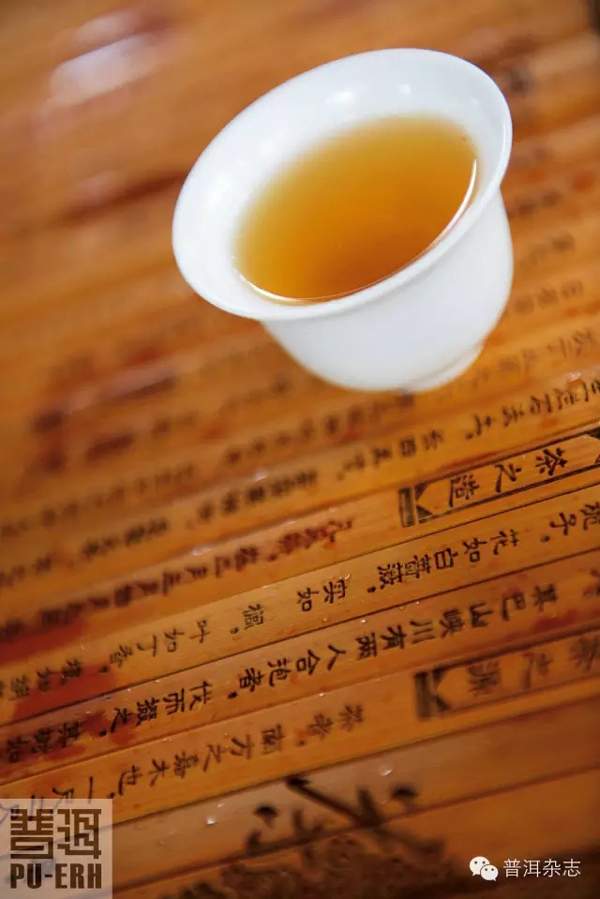 一片茶叶的自白：普洱茶晒青和烘青