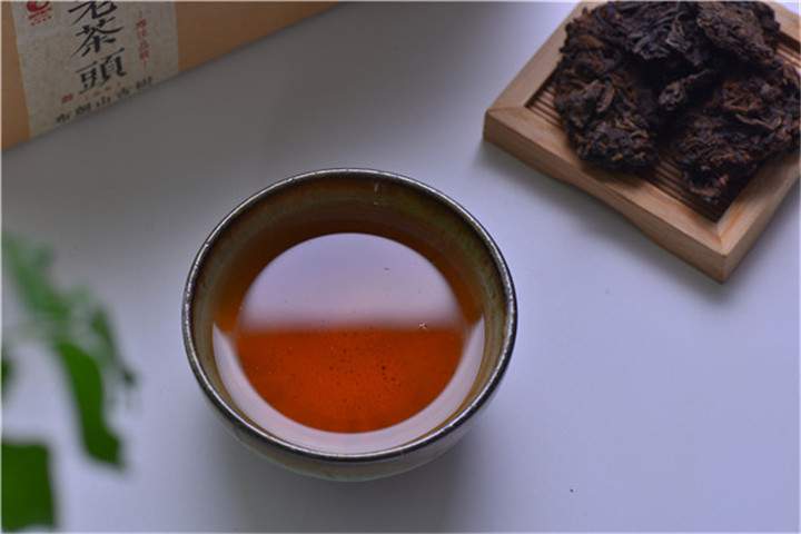 如何体验普洱茶的“喉韵”？