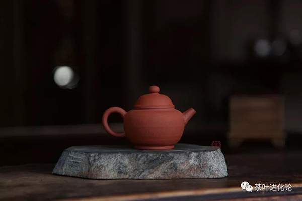 普洱茶冲泡技巧：瓷盖碗、朱泥壶、紫陶壶、紫砂壶、哪种更保温？