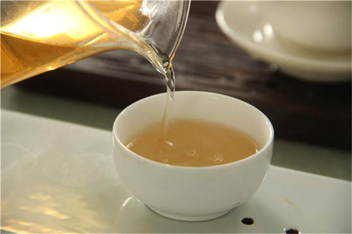知名茶仓专家陈乙莱揭秘普洱茶的储存｜湿仓、干仓都是无稽之谈？