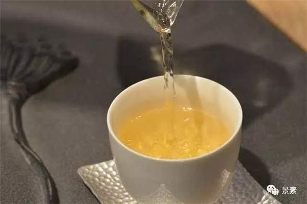 广东人爱喝普洱茶，回南天怎么储存？