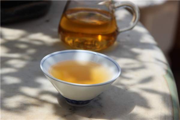 普洱茶生茶与熟茶能在同一个地方存放吗？