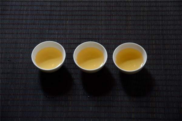 南茗佳人董玥：存放几年的普洱茶才会好喝？