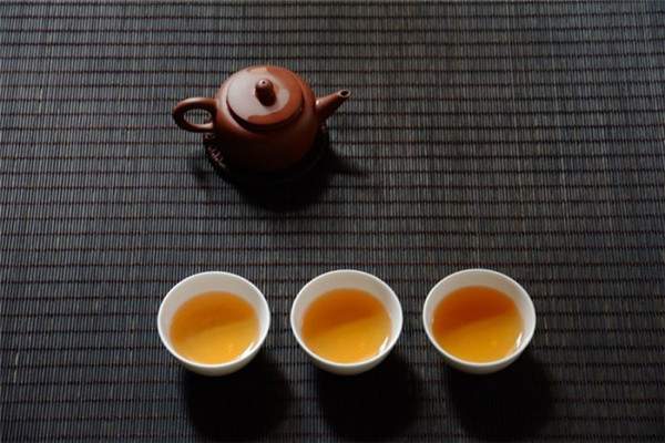 南茗佳人董玥：存放几年的普洱茶才会好喝？