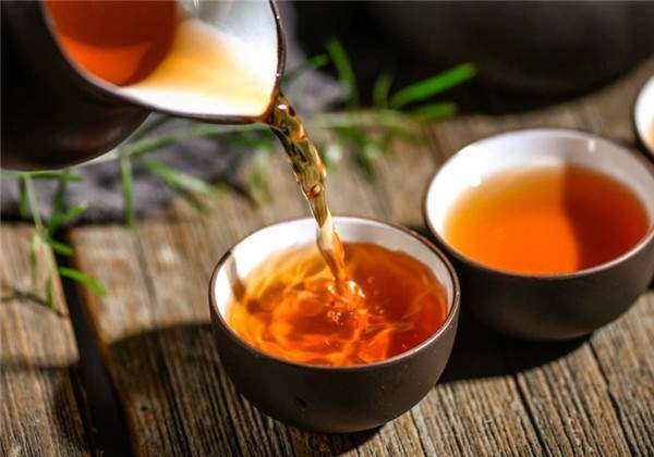 为什么黑茶含有丰富的营养元素？