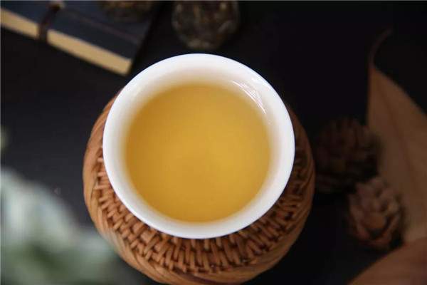 岩茶丨一入陈茶深似海，从此茶客是痴客。