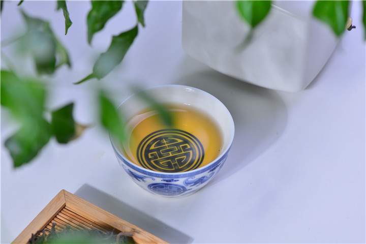 秋季喝青茶最养生，喝茶避开9个禁忌！