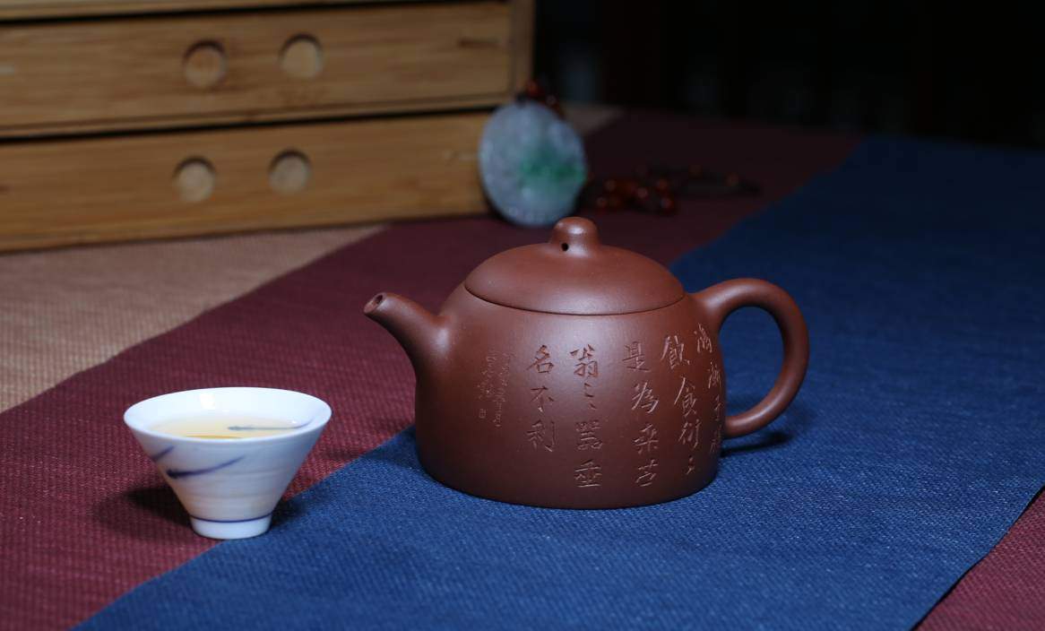 底槽清、红泥、段泥，这三类紫砂壶适合泡什么茶种？