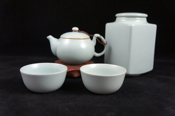 汝窑瓷器茶具的鉴别方法
