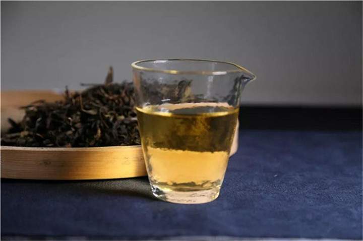 健康品茶：花语花茶之百合花茶