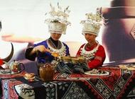 云南西北部林区的少数民族“龙虎斗茶”饮茶文化