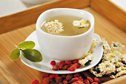 秋天喝枸杞菊花茶有什么益处枸杞菊花茶可以天天喝吗？