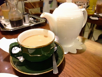 喝茶可以加奶吗？奶和茶到底能否同时喝