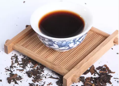 湖北老青茶的采割有什么讲究湖北老青茶是怎样制作的？