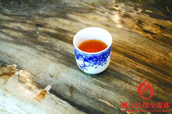 英德茶之旅：老茶人相聚，追忆鲜为人知的历史