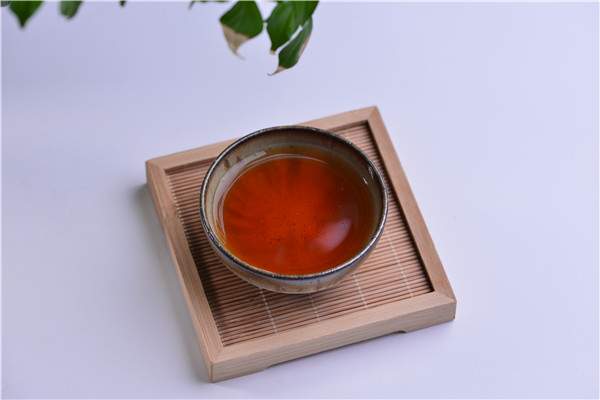 98年陈年熟茶｜冬季将临，家人可以暖心，还差一款老熟茶暖胃！