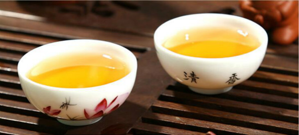 中茶献礼：香港回归10周年特制普洱茶砖“6581”