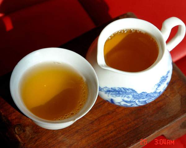 品鉴｜2005年倮倮易武普洱茶茶王生茶砖茶