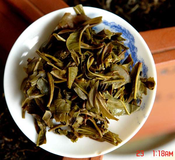 品鉴｜2005年倮倮易武普洱茶茶王生茶砖茶