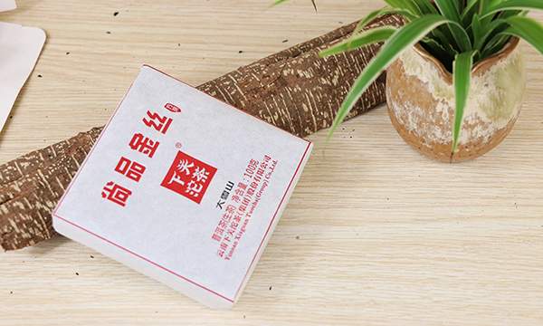 2017年下关沱茶大雪山尚品金丝方砖普洱生茶100克/盒