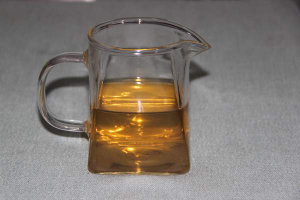 【品鉴】锦地茶叶怎么样？以2011年锦地老班章普洱生茶为例