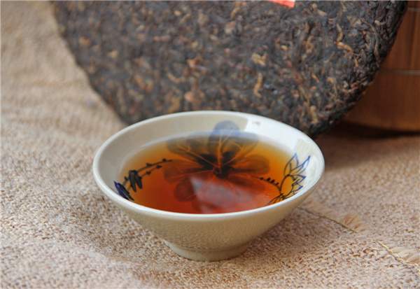 大益这款熟茶，是唯一一款传统唛号解释不清楚的产品