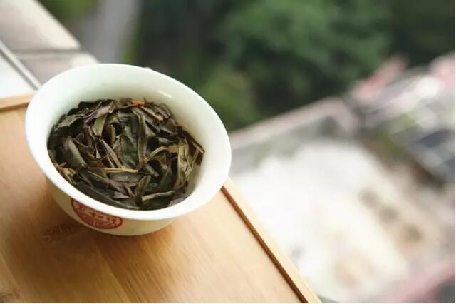 2015年宝和祥“元炁（qì）”圆茶上市