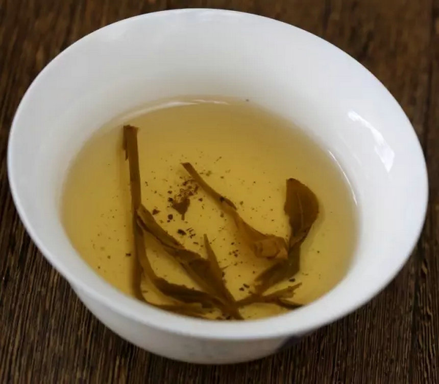 普洱茶汤里的锅蚂蚁“黑色点点”要如何处理和预防？