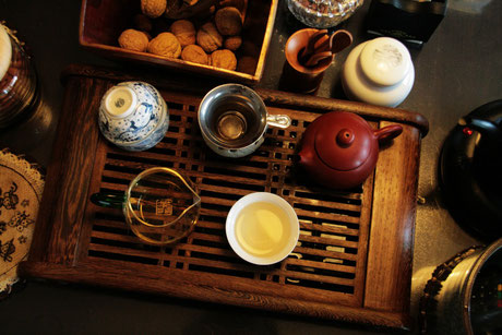 品茶——如何品尝一杯中国茶