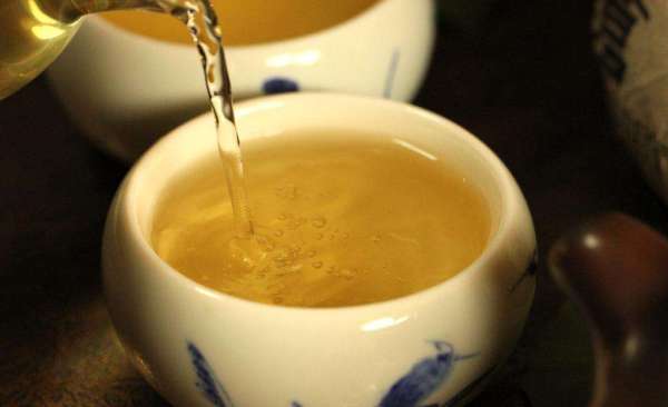 云南普洱茶的八个食疗功效，妹纸必知！