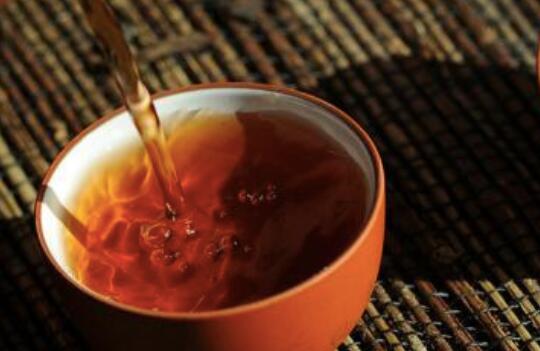 熟普洱茶的功效与禁忌有哪些？普洱茶功效