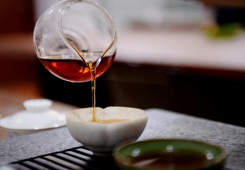普洱茶在安静放置的寂中逐步成熟而成茶中精品“茶如人生”
