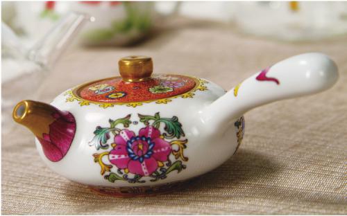 什么是珐琅彩瓷器茶具
