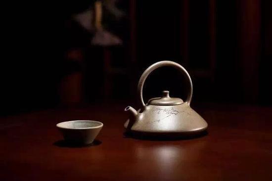 “一壶不事二茶”静心养心，从容淡定