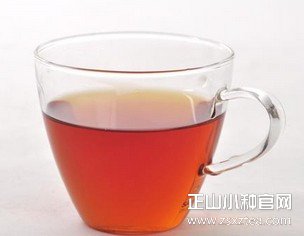 正山小种红茶的采摘