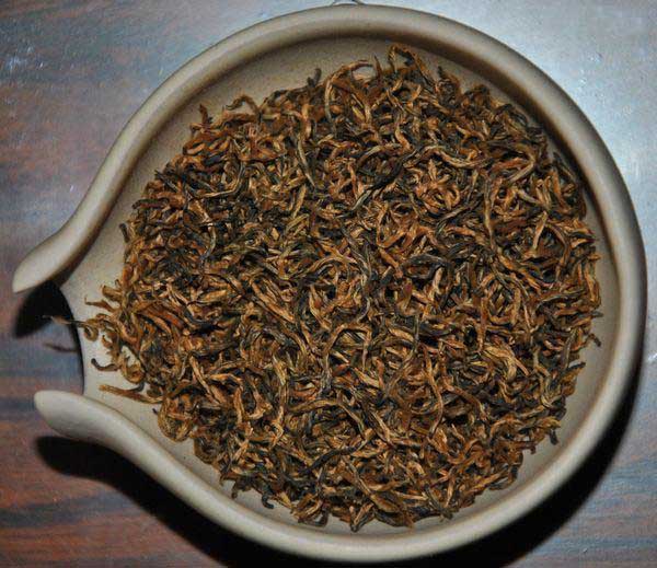 正山小种红茶与武夷金骏眉红茶制作工艺的差别