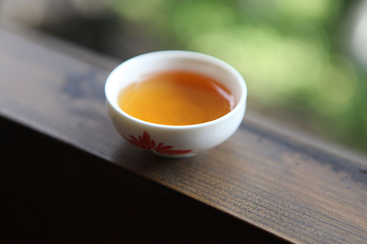 数次作为“国礼”的祁门红茶，非遗传承人陆国富制作