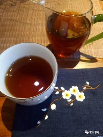 2018新年伊始，崇文街黑茶免费喝!