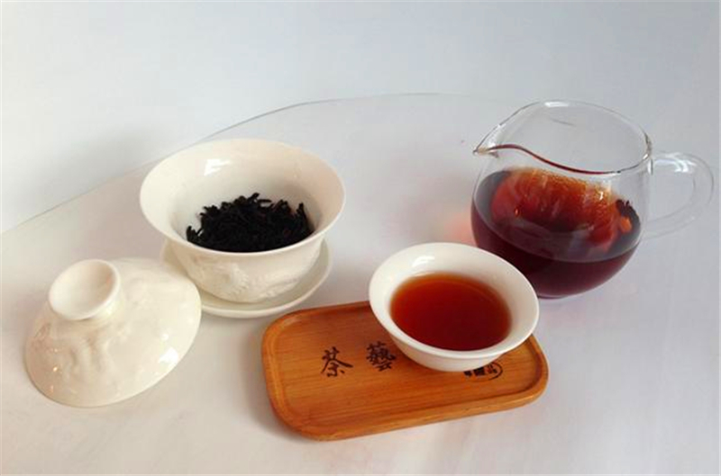初论安化黑茶的三段冲泡法与三段评价法
