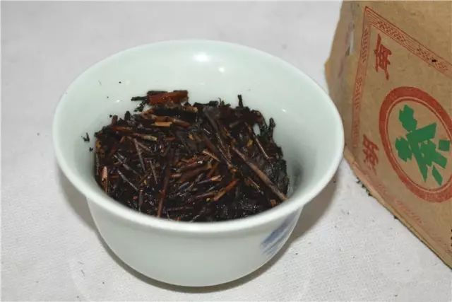 益阳砖茶厂1998年金花茯茶350克特价：228元