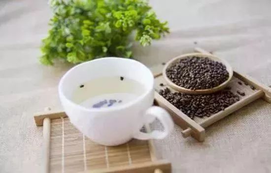 菊花茶、金银花、薄荷茶丨喝养生茶需要注意什么